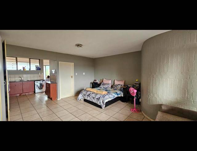 1 BEDROOM APARTMENT FOR SALE IN SUNNYSIDE